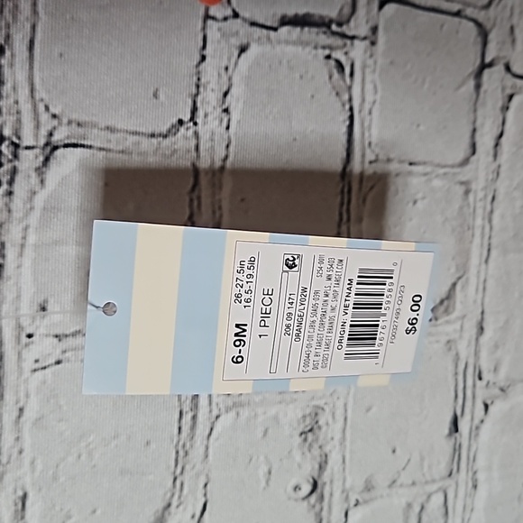 Long sleeve ruffled onesie bodysuit - Picture 7 of 8